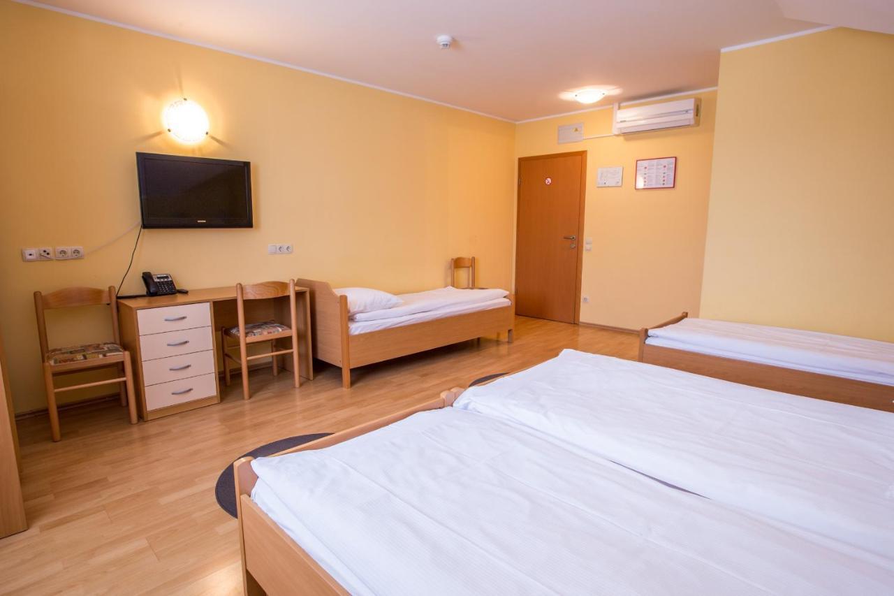 Guesthouse Beno Starse Luaran gambar